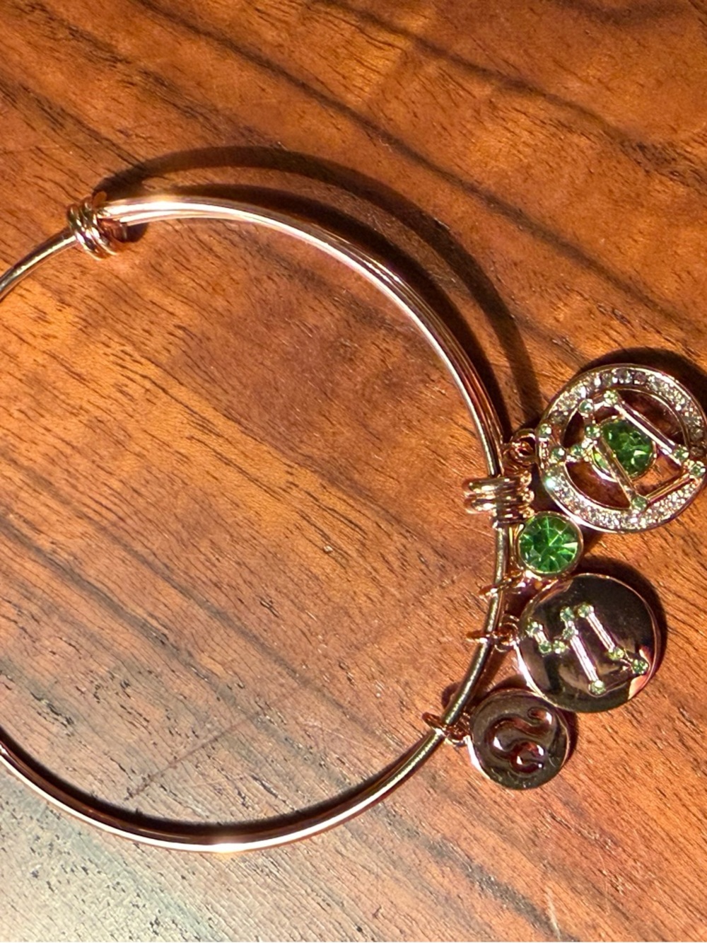 Leafael Leo - Special Edition - Birthstone Peridot Green